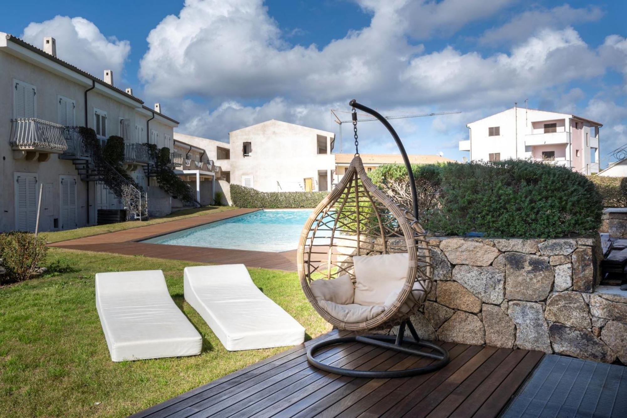La Sciumara Resort Palau Bagian luar foto
